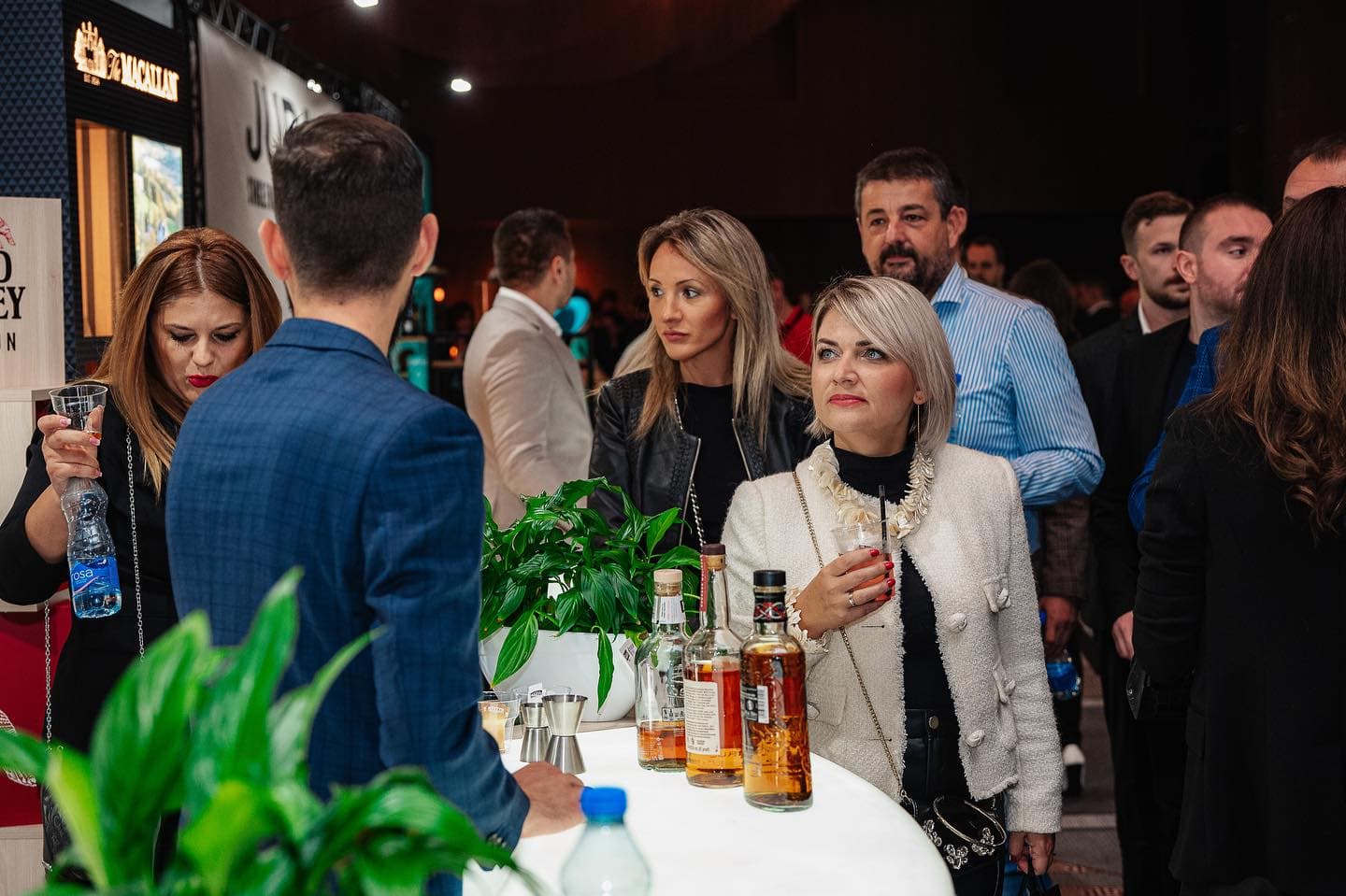 Bar Product 1 gallery 1