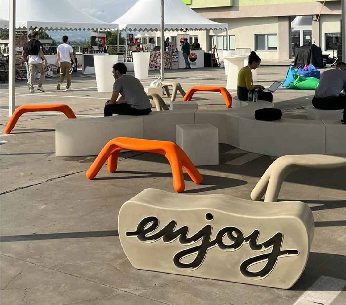 ENJOY BENCH gallery 1