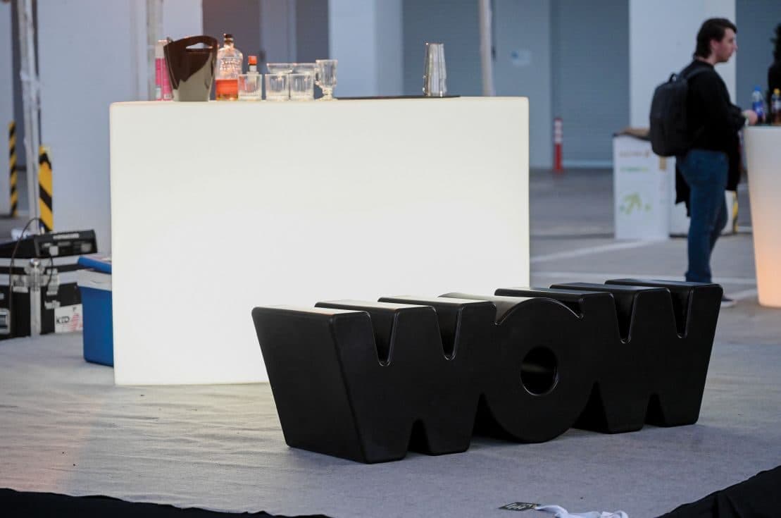 WOW BENCH gallery 3